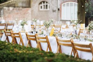 Buiten trouwen bij Merici Hotel in Sittard